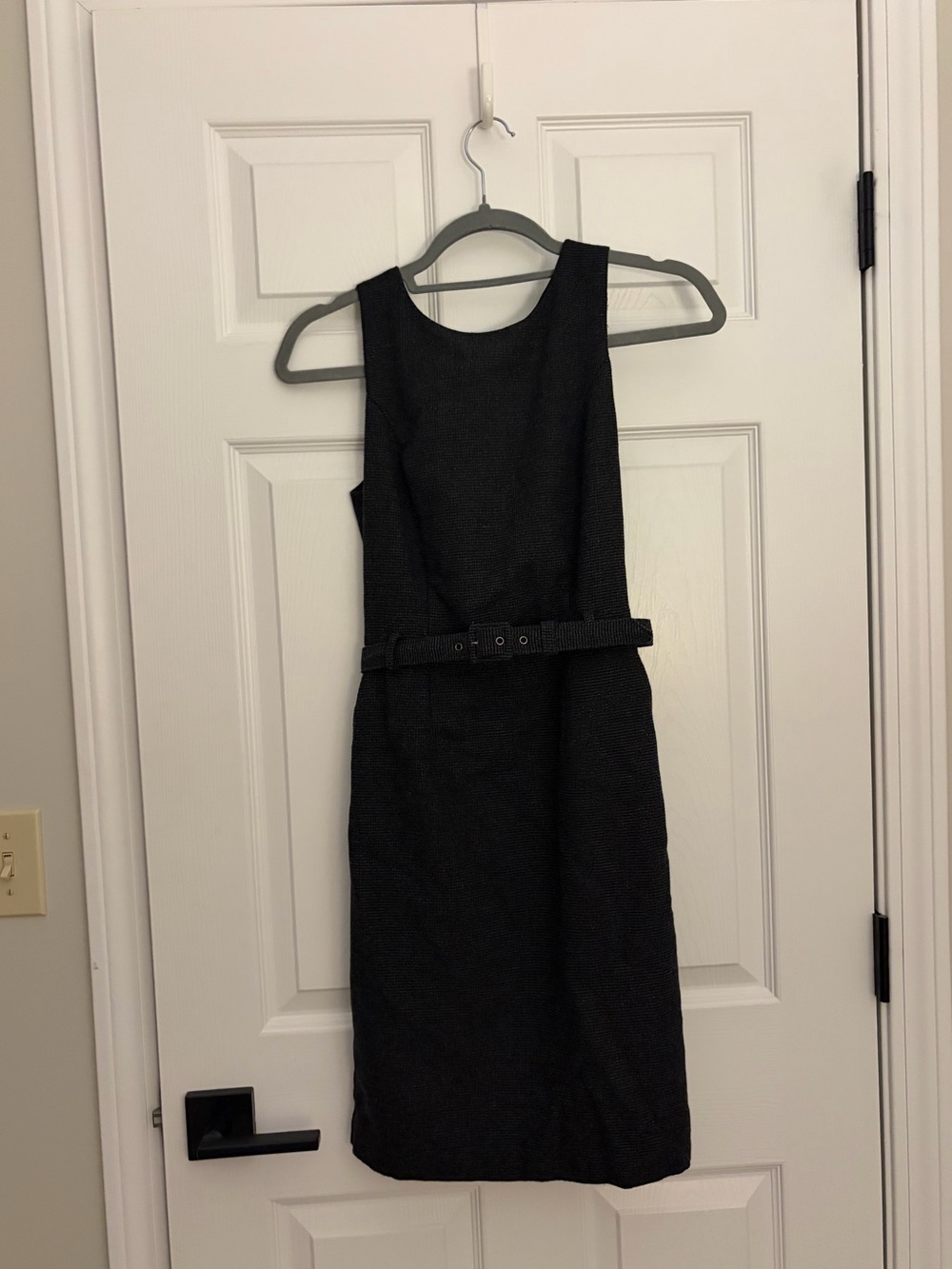 Banana Republic Black Sleeveless Belted Sheath Dress